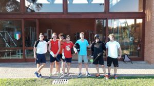 Nederlandse Junioren in Formia (Edo Zoons, Olivier Split, Olivier de Jong, Julian Fens, Dani:el Giacon, trainer Jeroen Divendal en Job de Ruiter